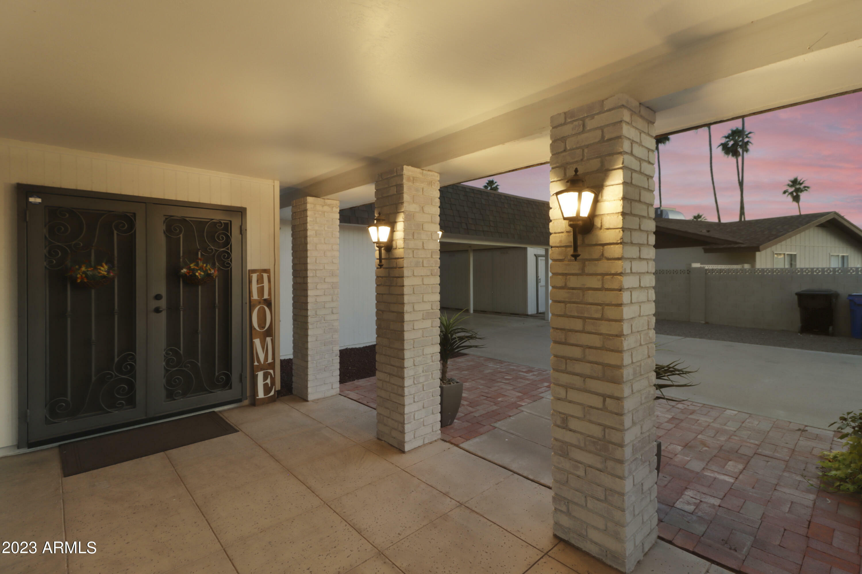 Property Photo:  2037 E Fountain Street  AZ 85213 