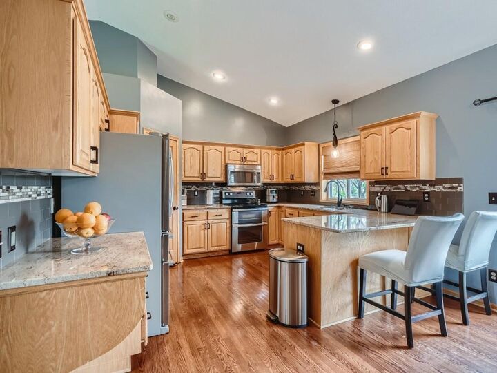 913 S Elm Street  Belle Plaine MN 56011 photo