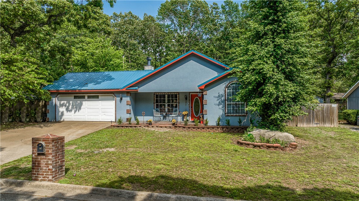 Property Photo: 1309 Hummingbird Lane OK 74344
