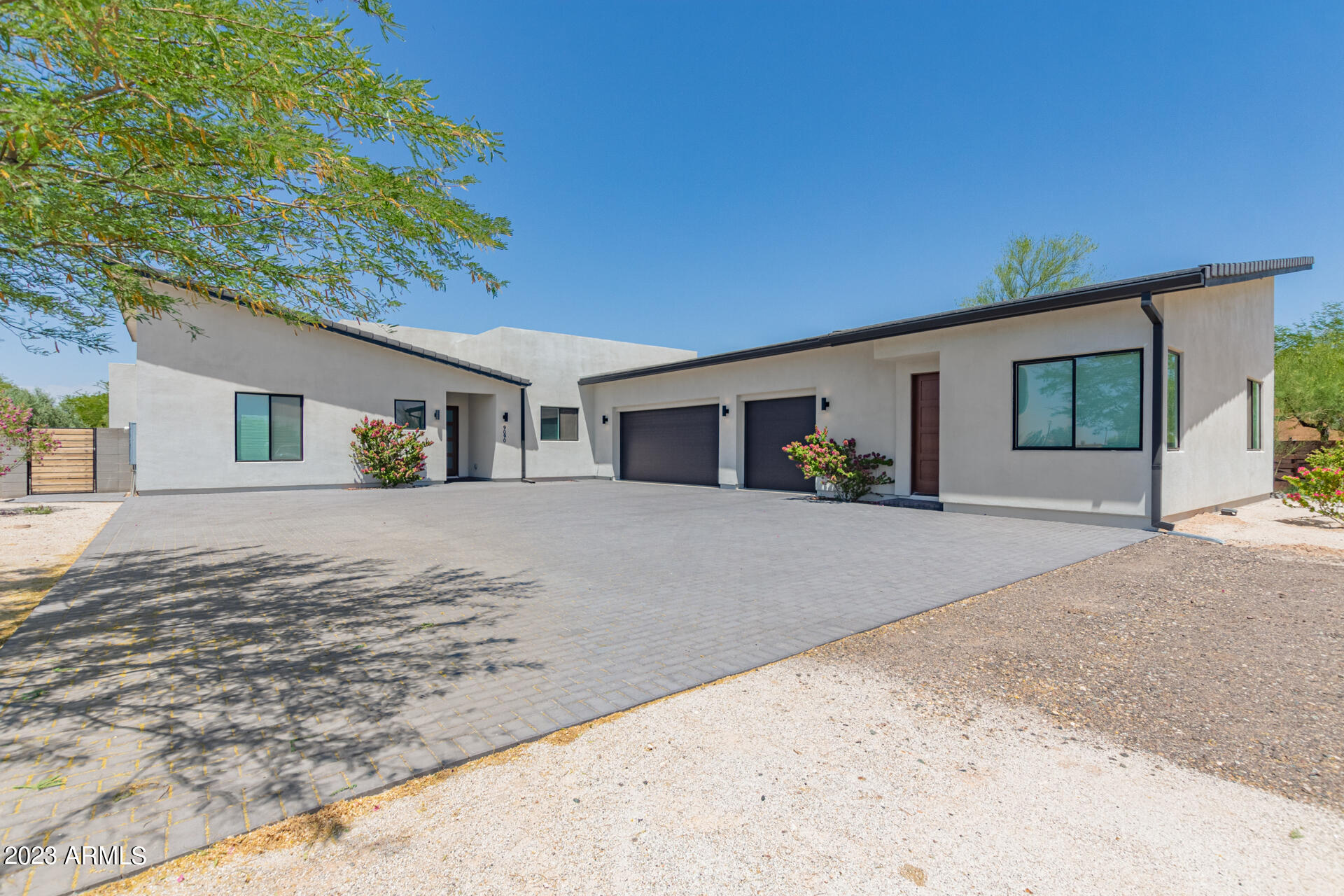 Property Photo: 9090 W Calle Lejos -- AZ 85383