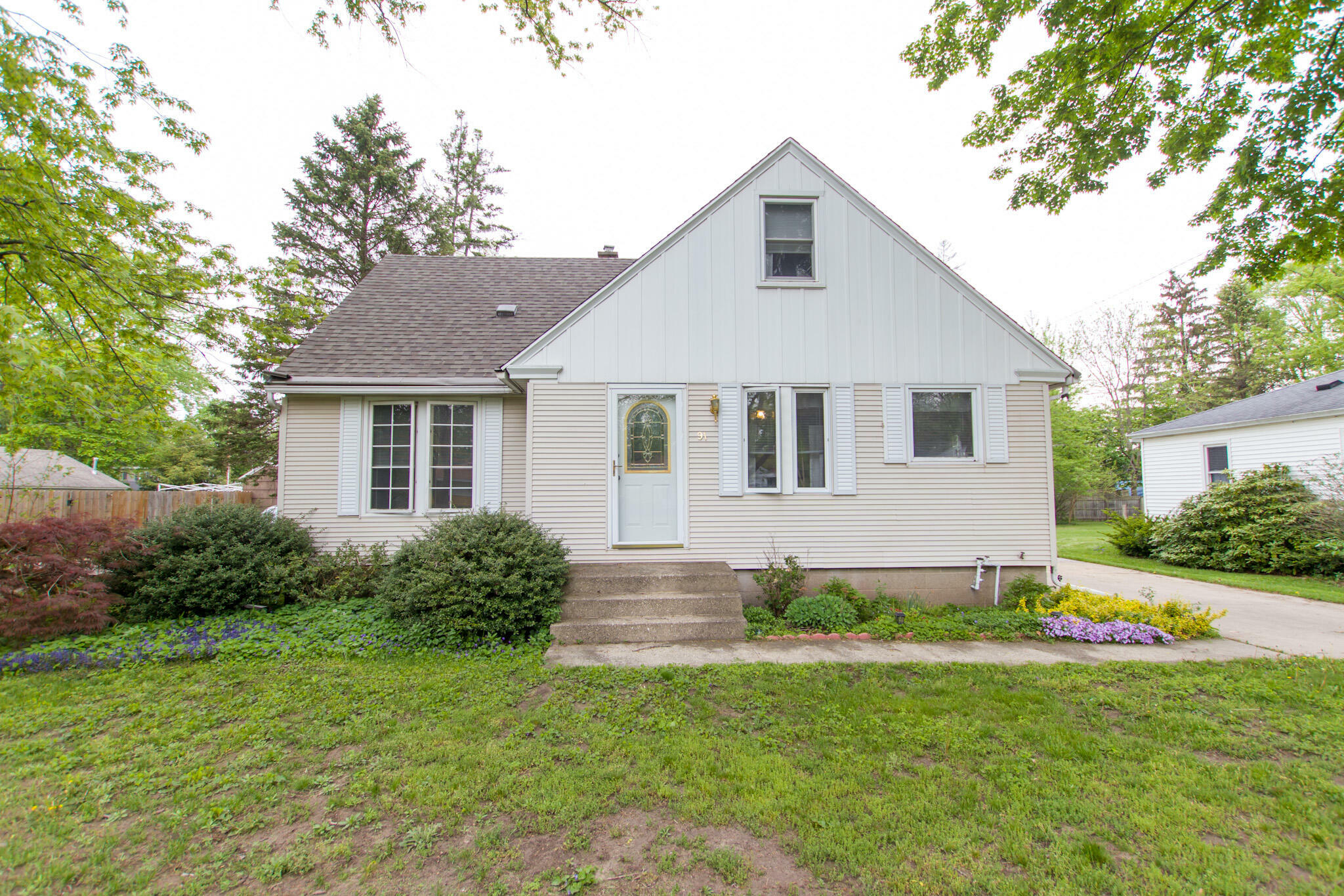 Property Photo:  91 E 35th Street  MI 49423 