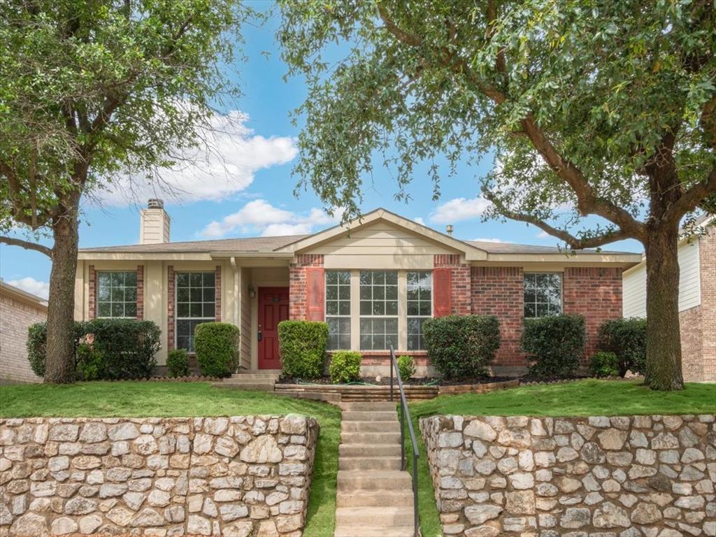 Property Photo:  2949 Midbury Drive  TX 75134 