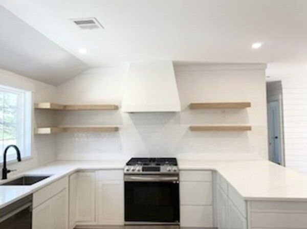 Property Photo:  114 Pleasant Pines Avenue  MA 02632 