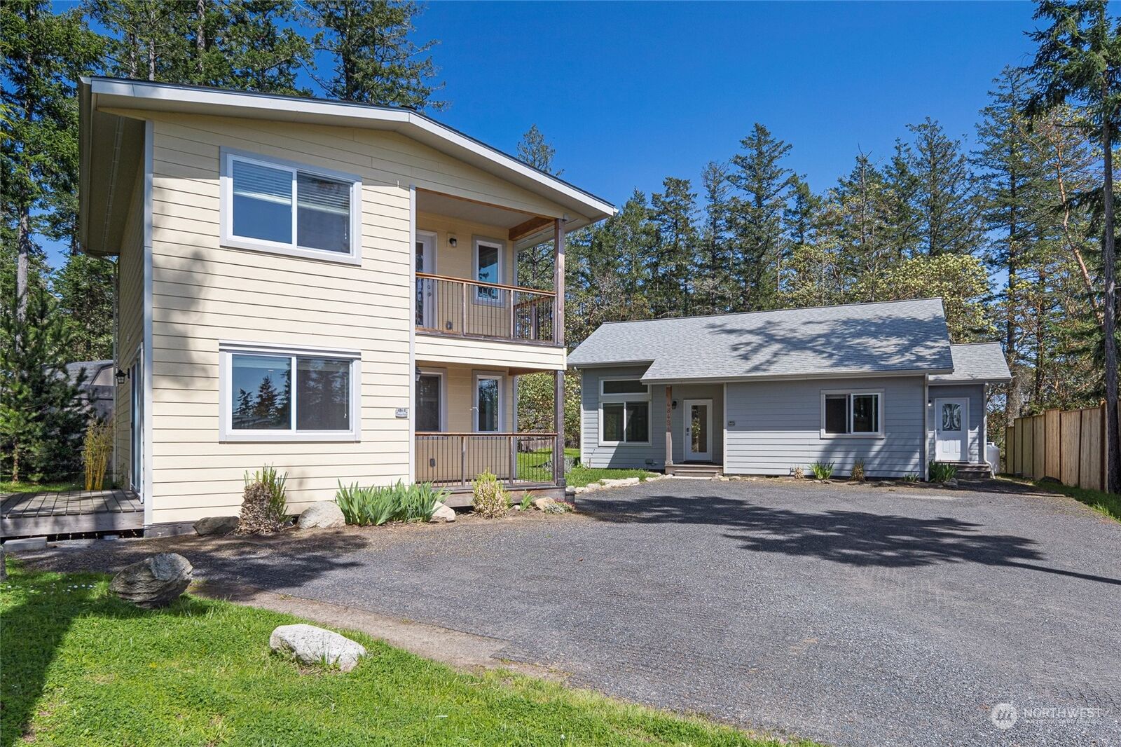 Property Photo:  484 Finnegan Ridge  WA 98250 