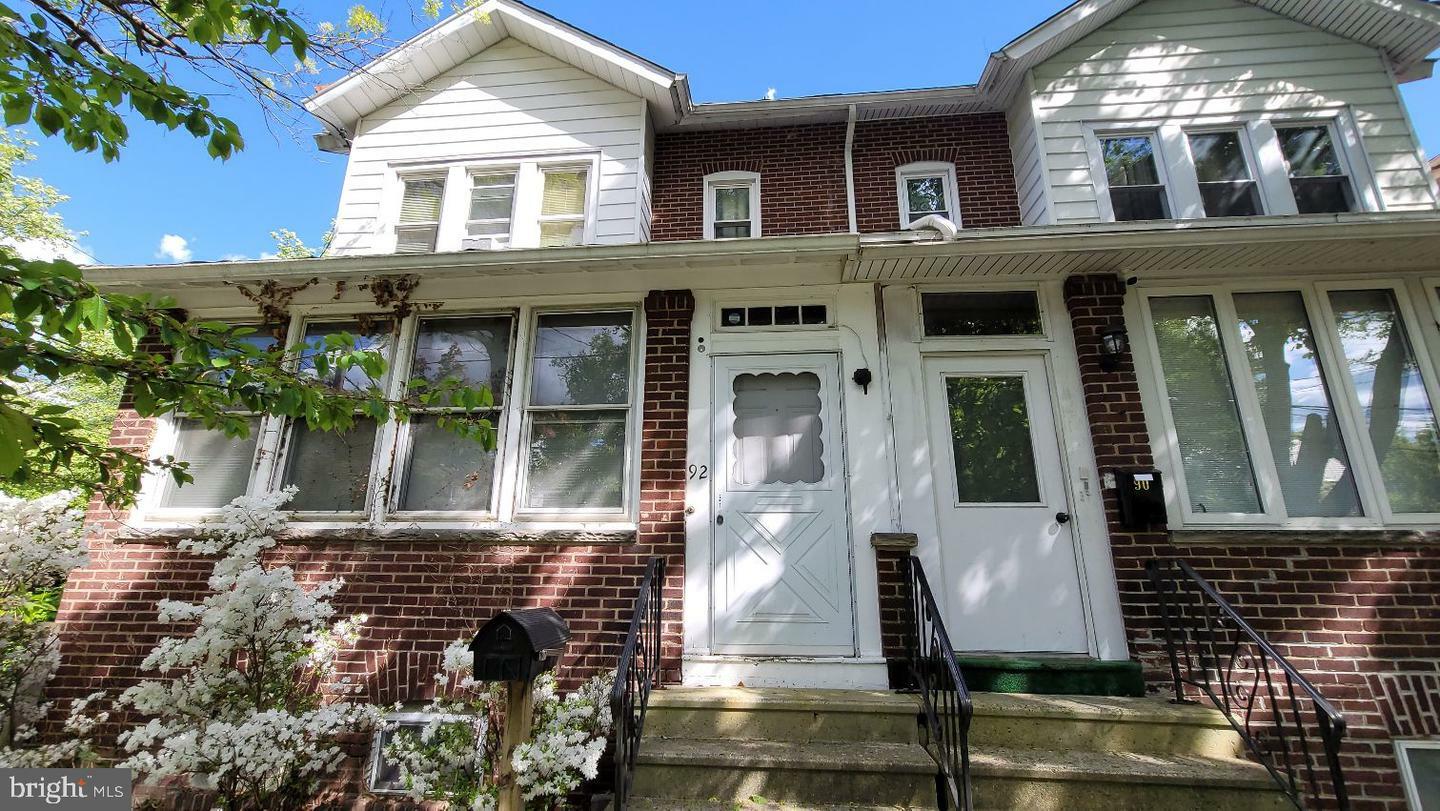 Property Photo:  92 Beechwood Avenue  NJ 08618 