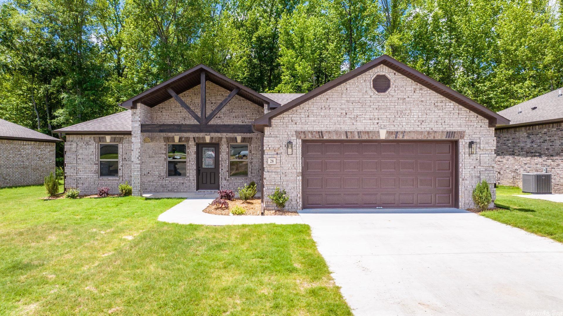 Property Photo:  17 Aberdeen Drive  AR 72023 