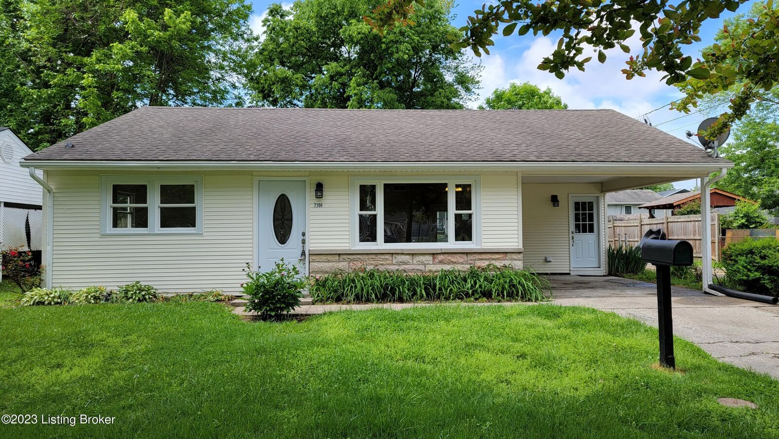 Property Photo:  7306 Wimstock  KY 40272 