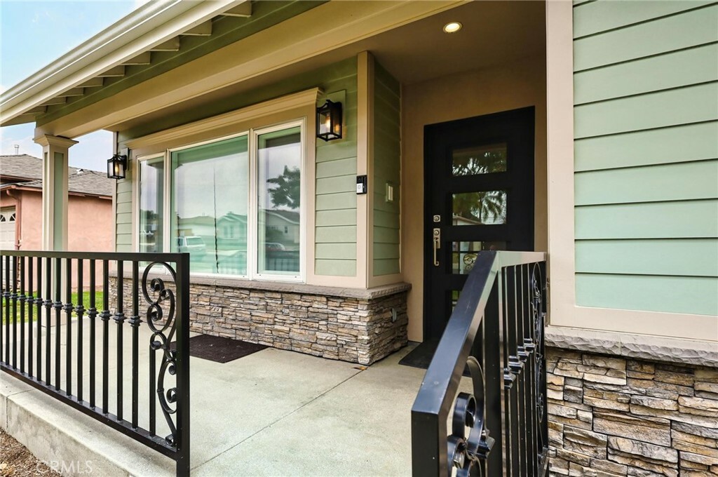 Property Photo: 9800 S 3rd Avenue CA 90305