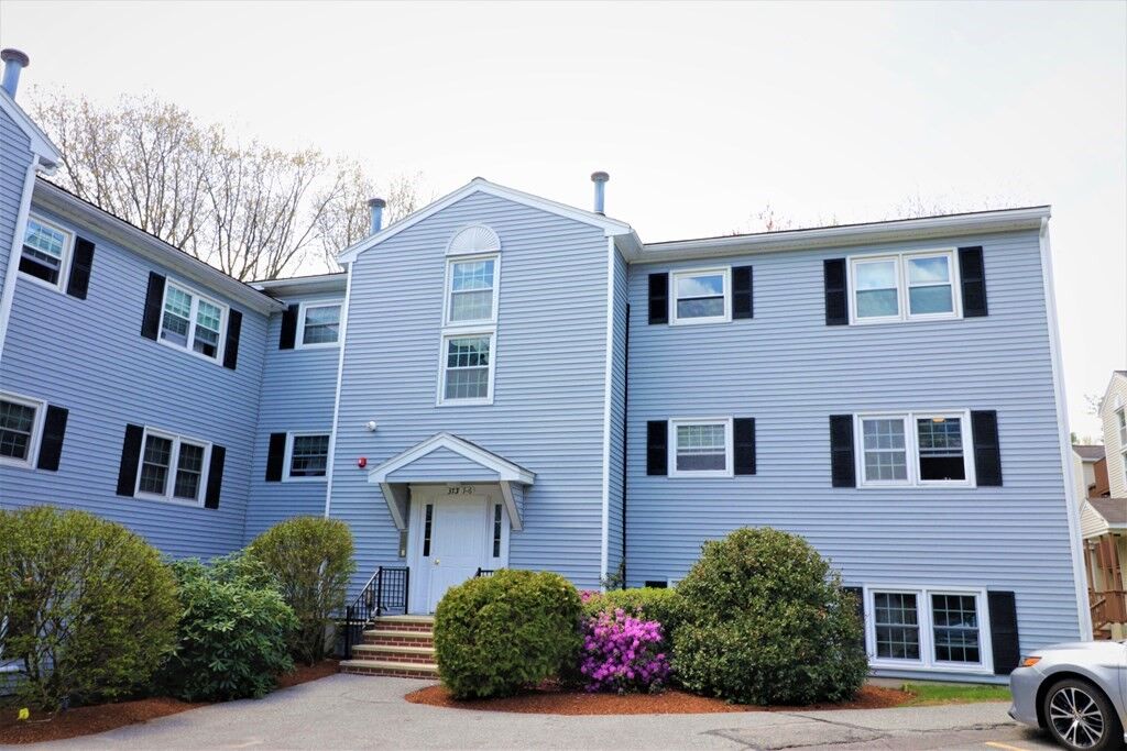 Property Photo:  373 Aiken Ave 4  MA 01850 