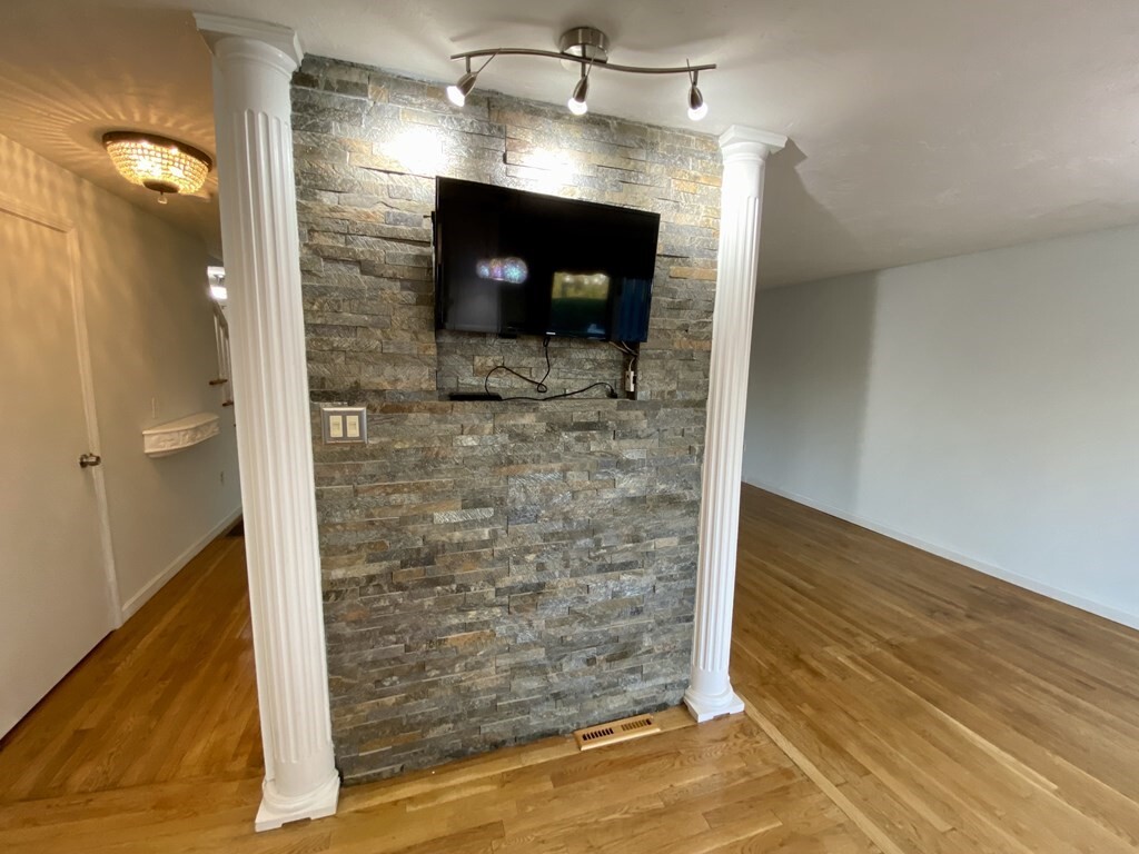 Property Photo: C3 Franklin Square 3 MA 02368