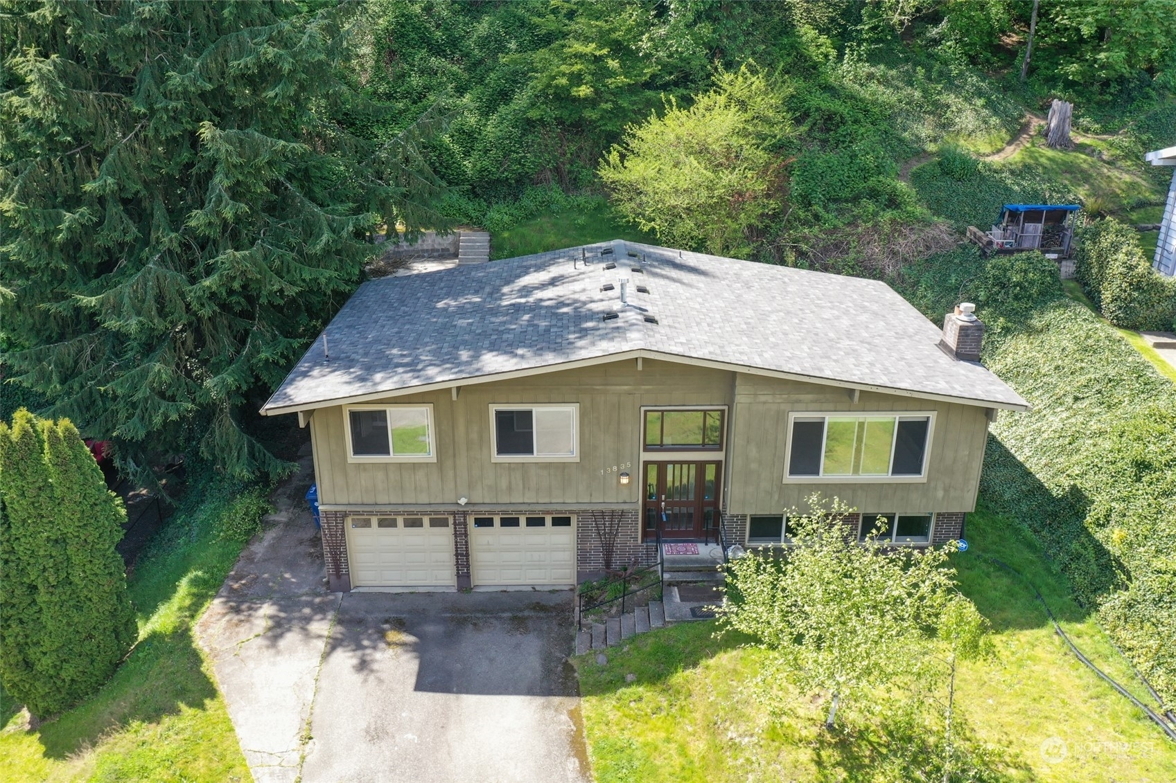 Property Photo:  13835 17th Avenue SW  WA 98166 