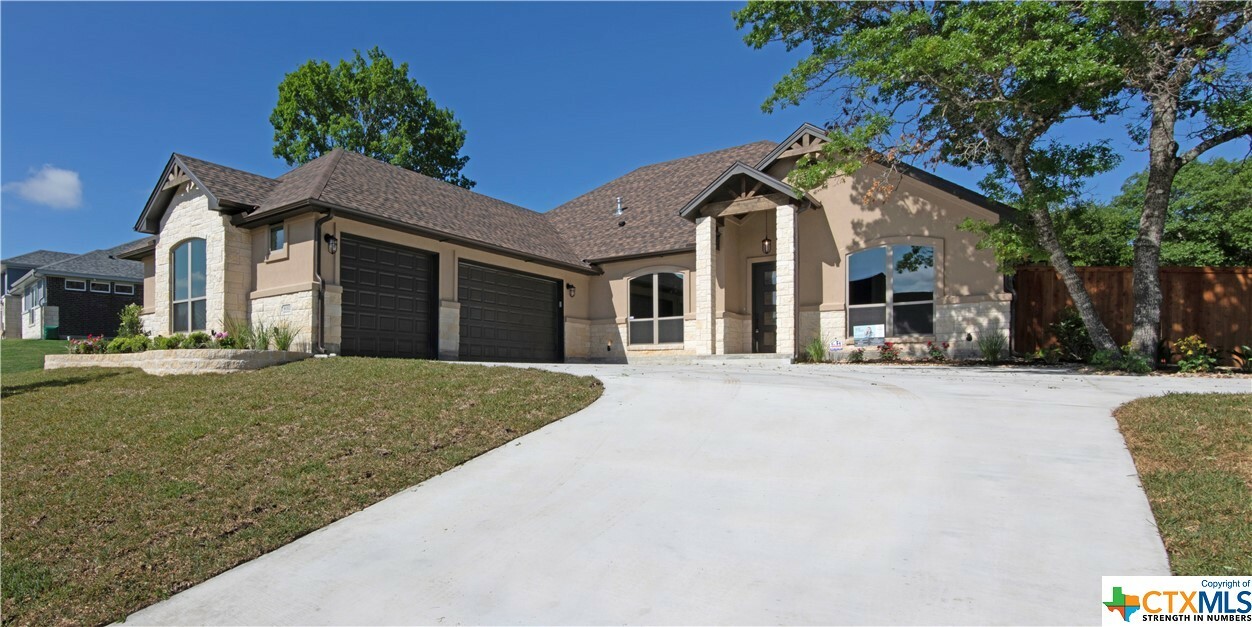 Property Photo:  4012 Turning Leaf Drive  TX 76559 