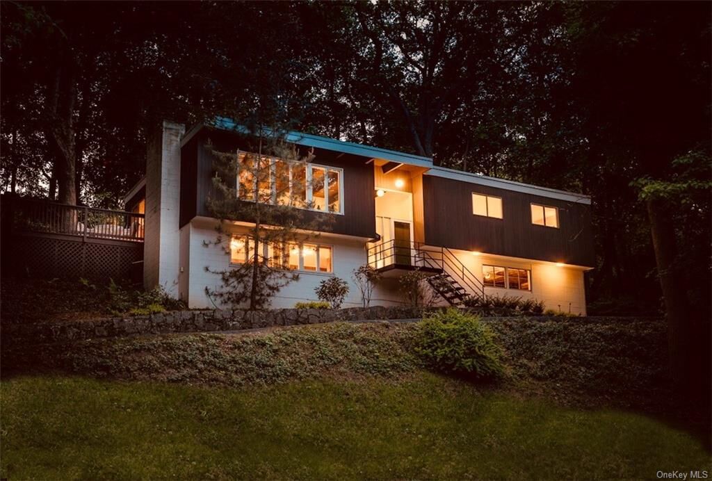 Property Photo: 83 Lefurgy Avenue NY 10522