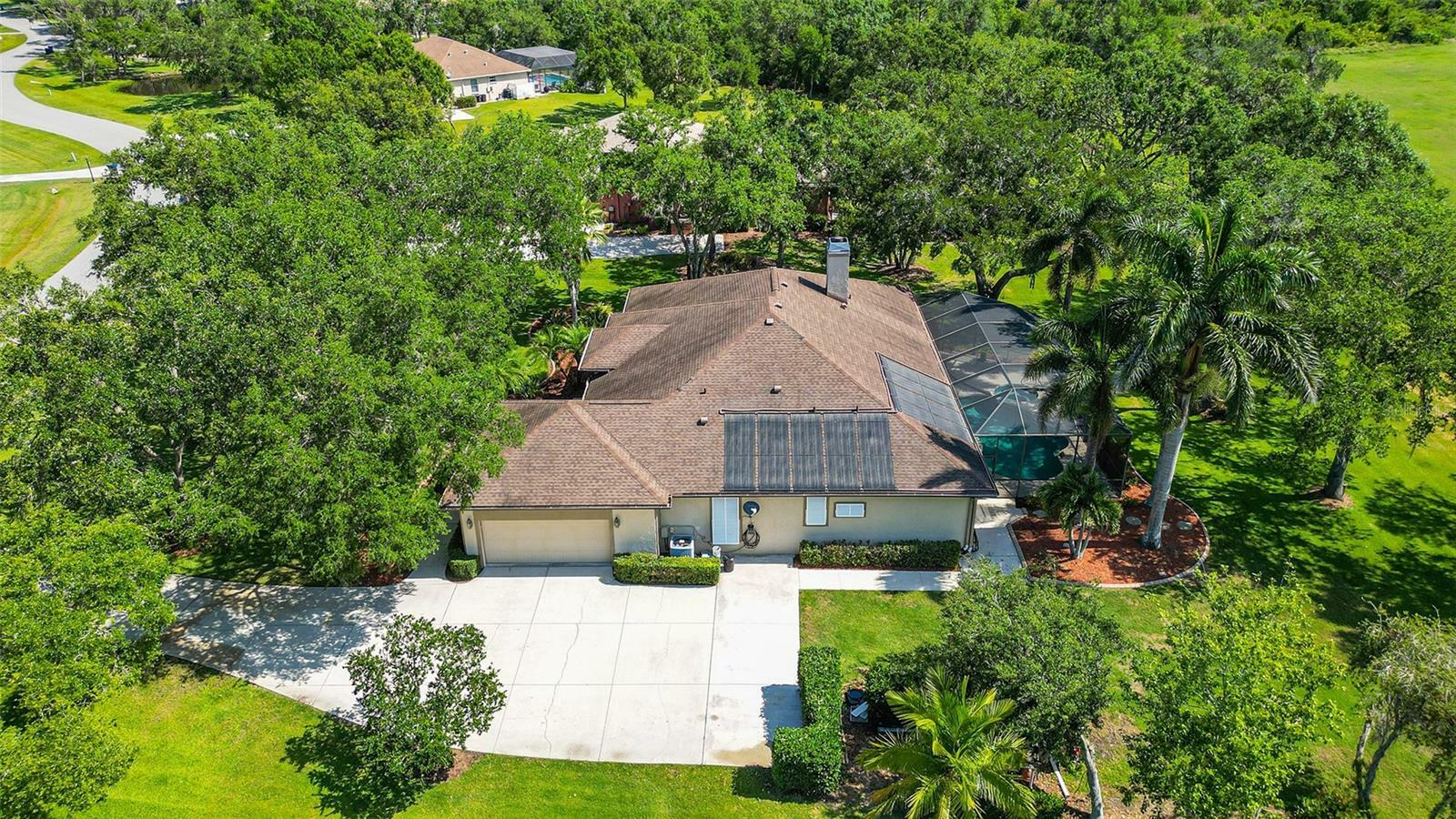 Property Photo:  1639 Kingsdown Drive  FL 34240 