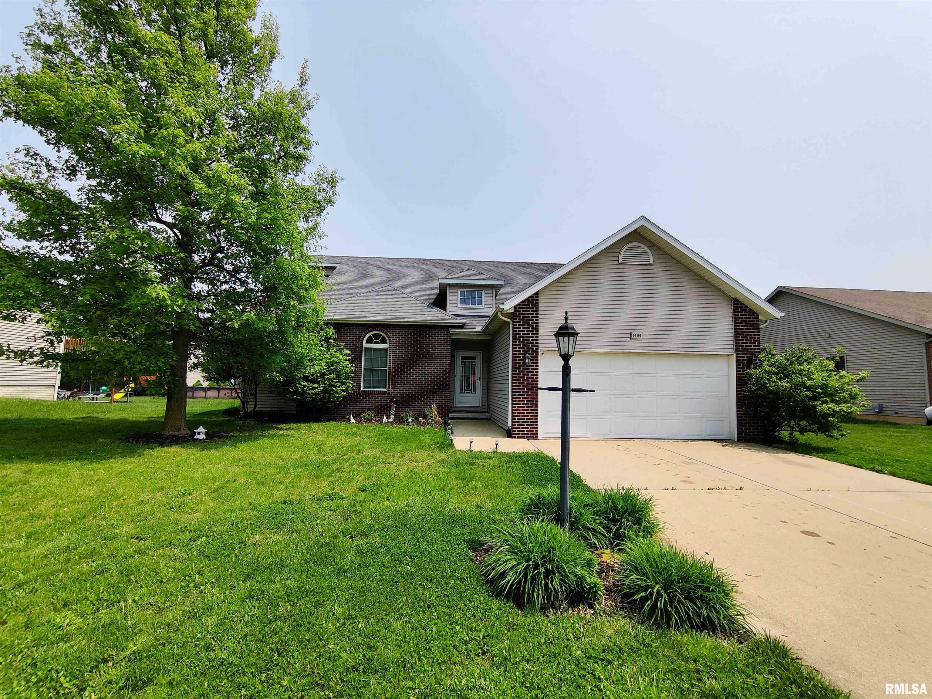 Property Photo:  1406 Saddle Brook Lane  IL 61548 