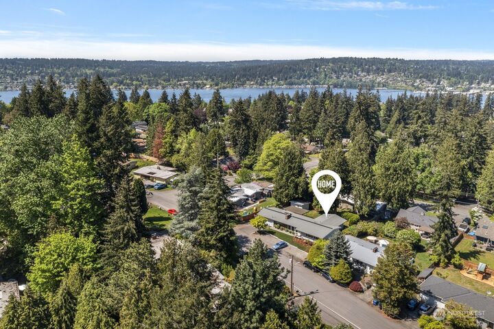 6414 NE 154th Street  Kenmore WA 98028 photo