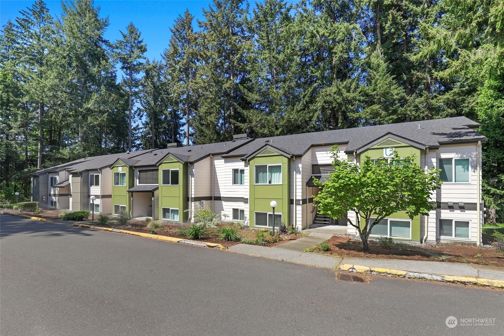 Property Photo: 31500 33rd Place SW U204 WA 98023