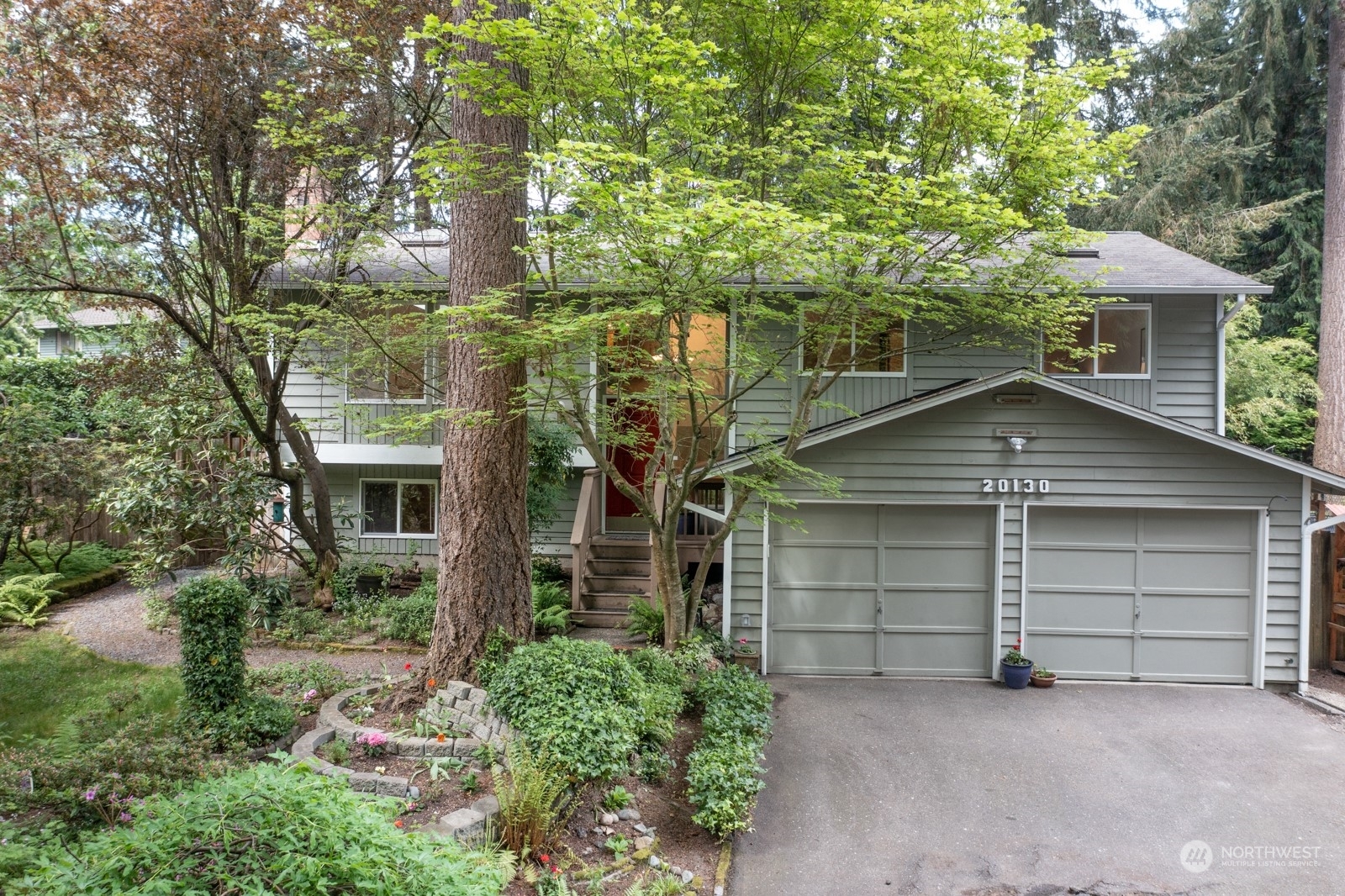 Property Photo:  20130 81st Avenue W  WA 98026 