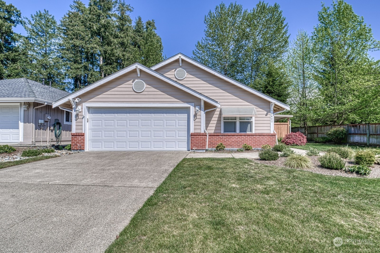 4627 7th Street SE  Puyallup WA 98374 photo