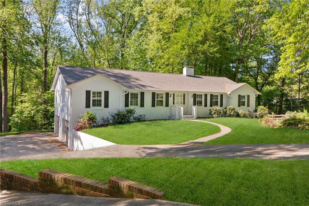 Property Photo:  200 Flintshire Road  NC 27104 