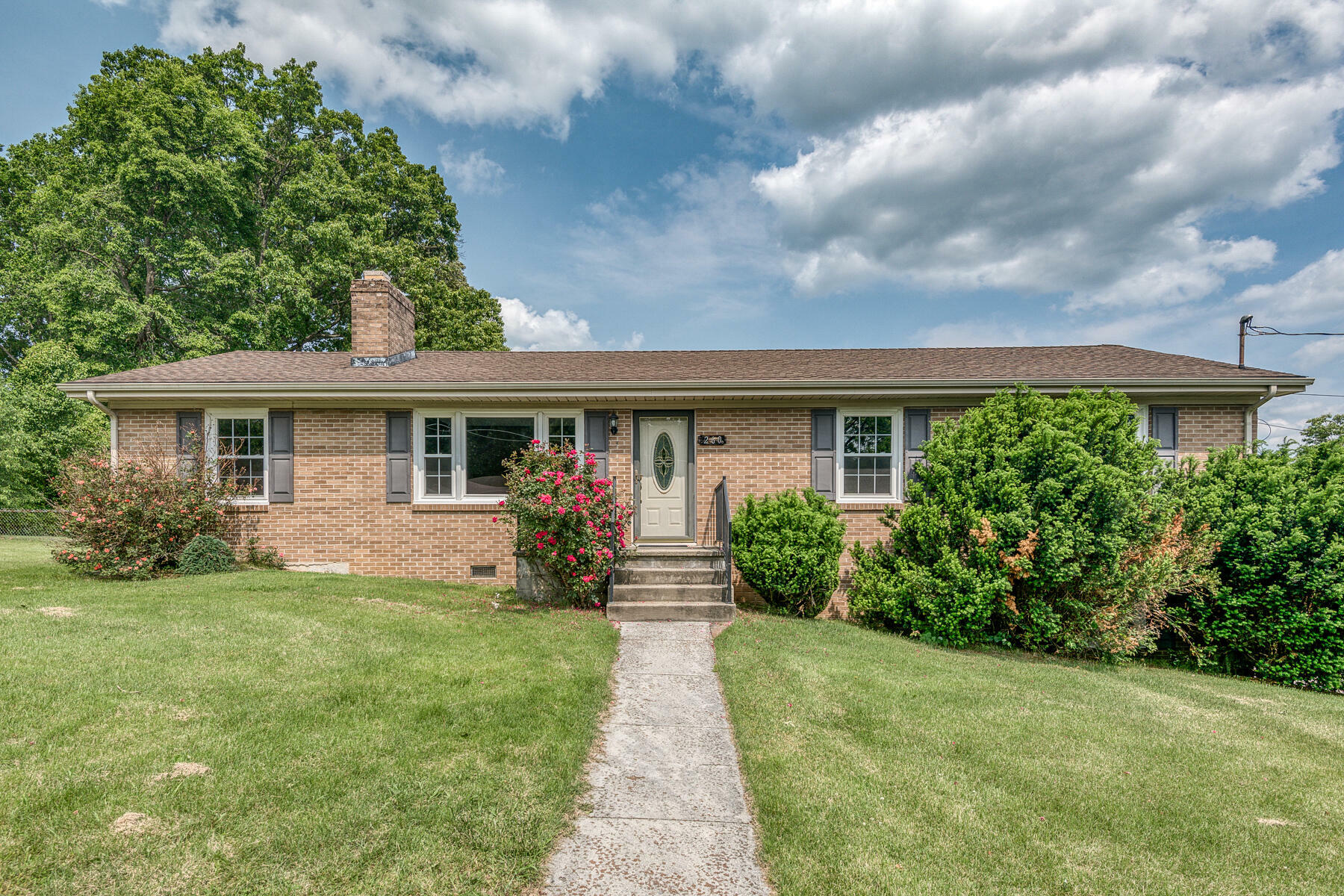 Property Photo:  260 Crestview Street  TN 37620 