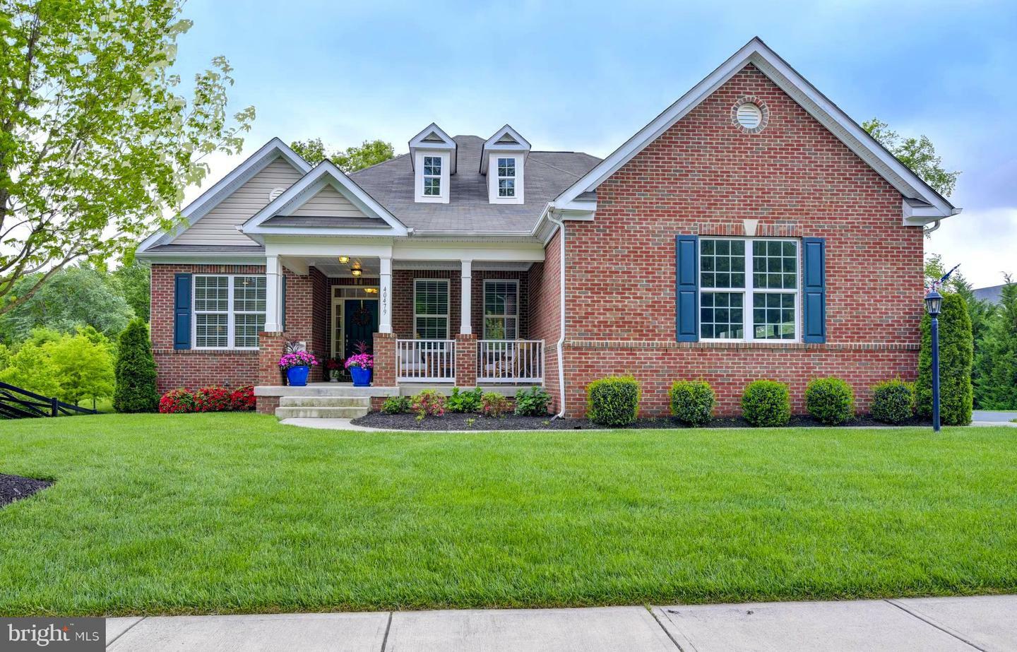 Property Photo: 40479 Aldie Springs Drive VA 20105