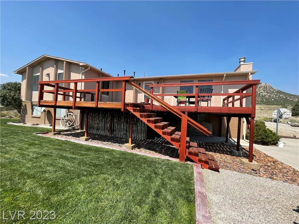 Property Photo: 1 Vista Grande NV 89301