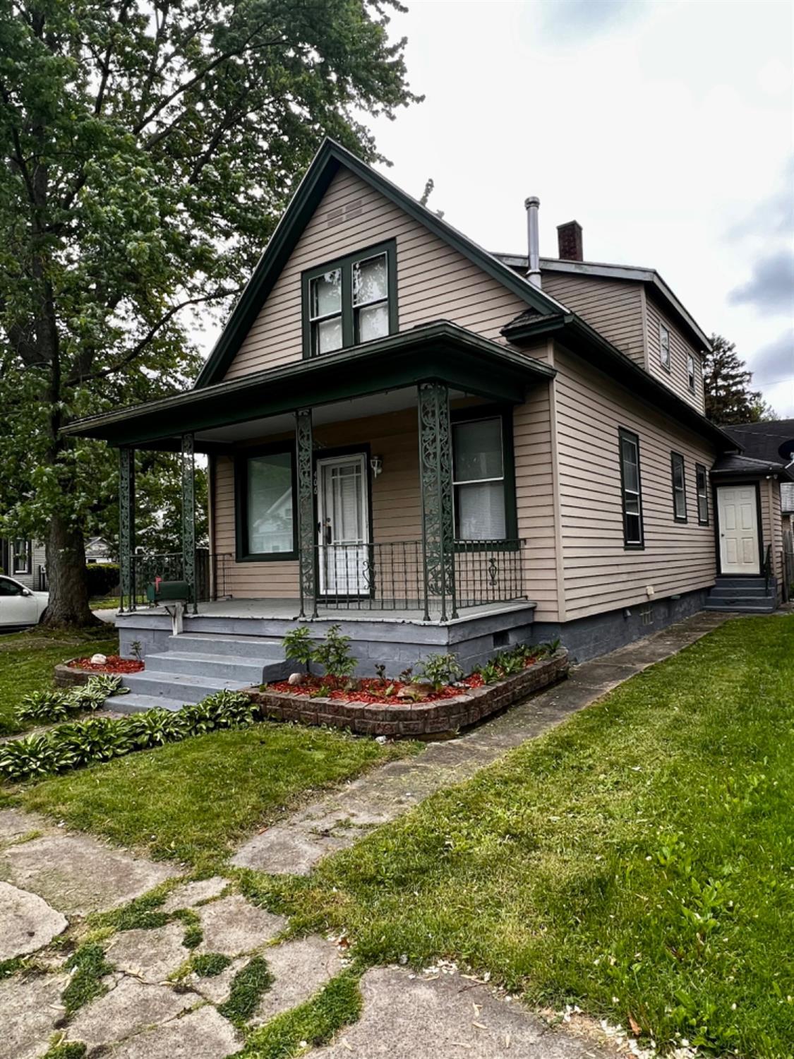 Property Photo: 406 E Jefferson Avenue IN 46350