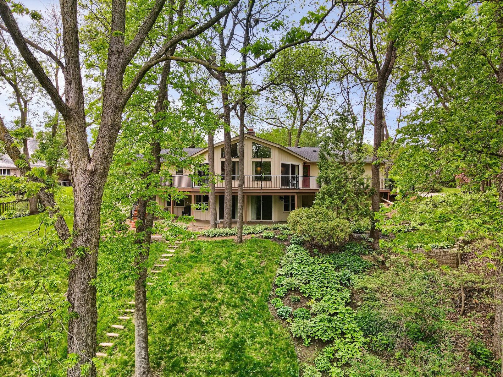 Property Photo:  1101 Southview Drive  MN 55033 