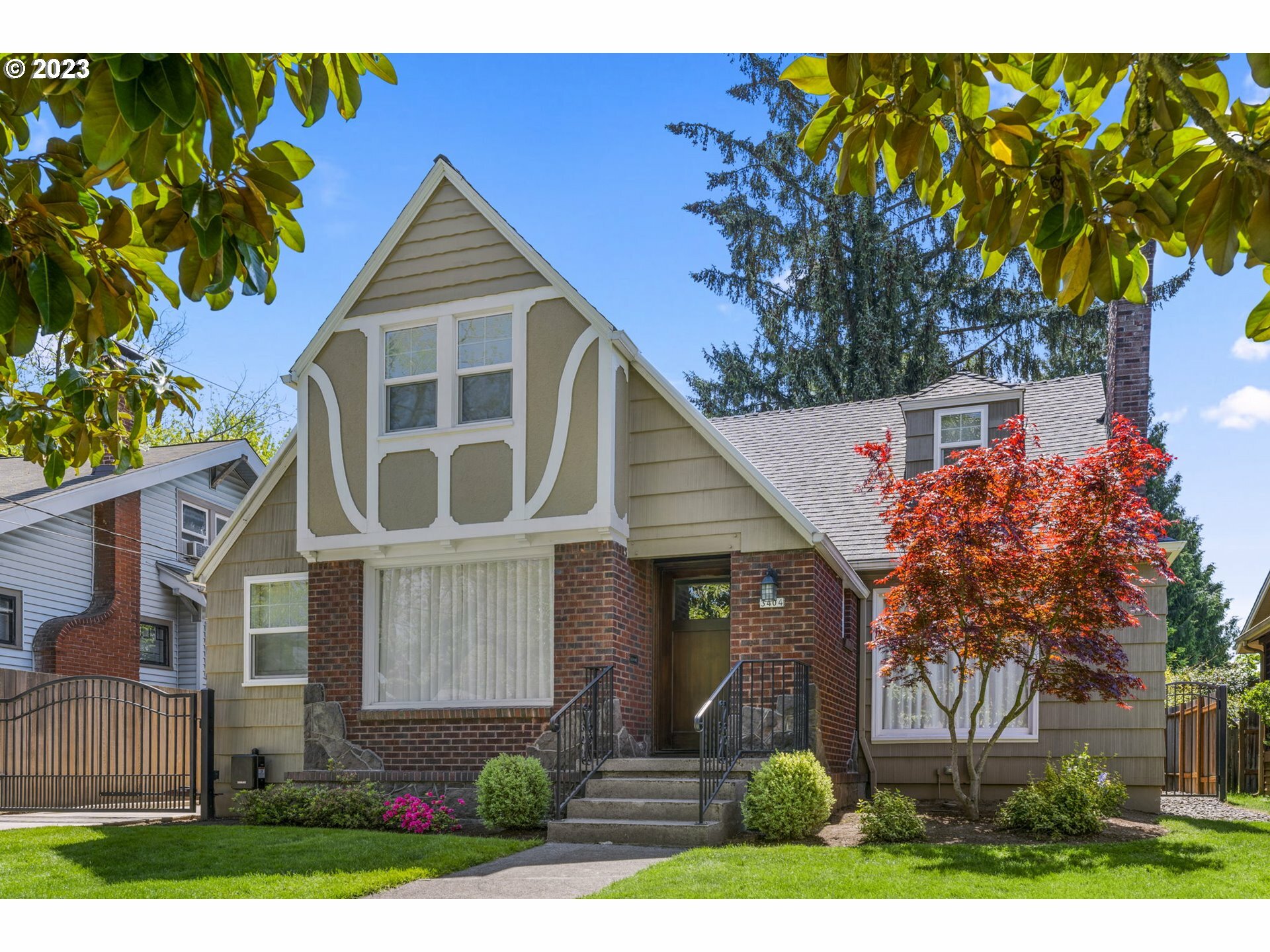 3404 NE Oregon St  Portland OR 97232 photo