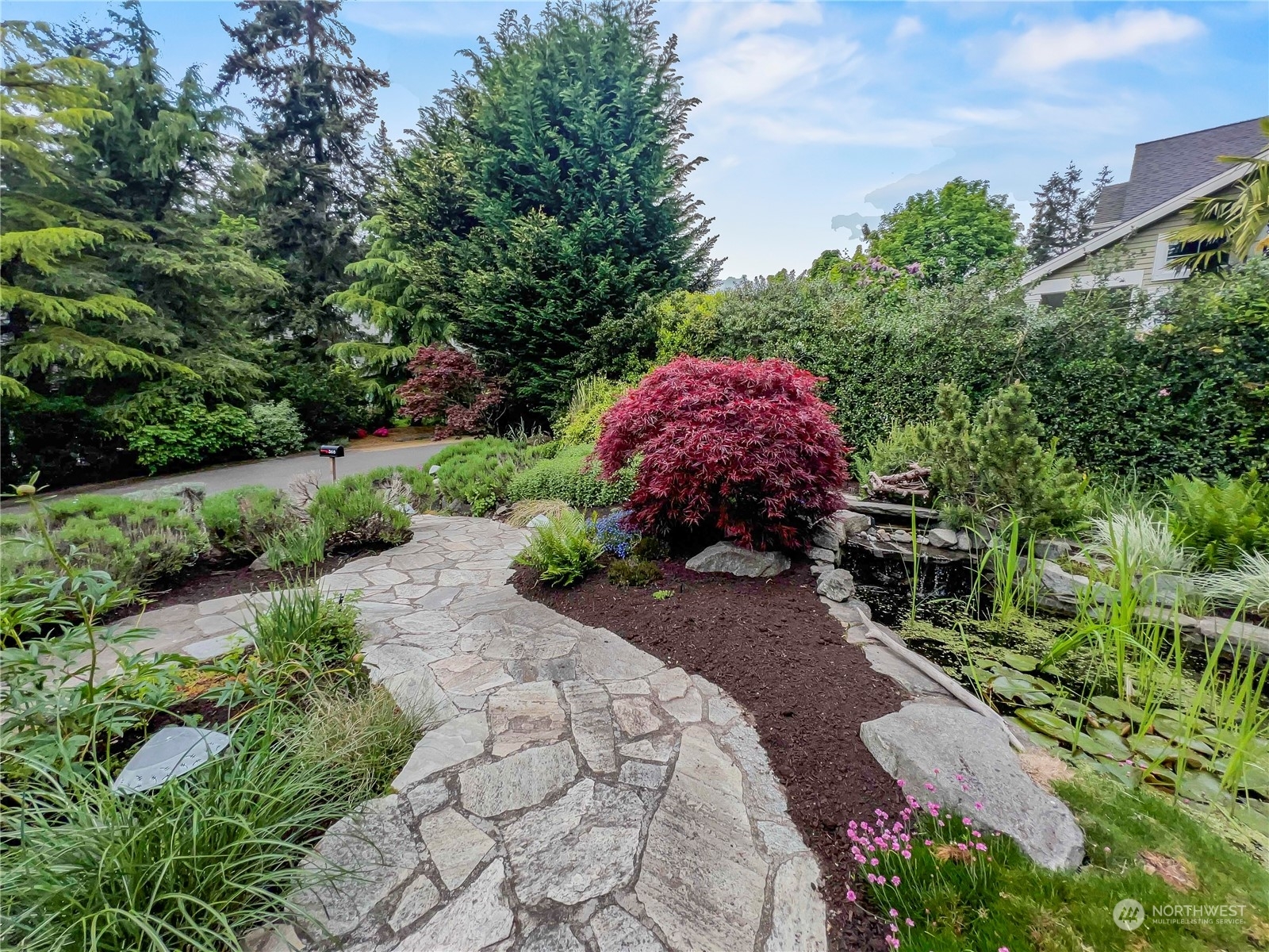 Property Photo: 368 Eakin Drive NE WA 98110