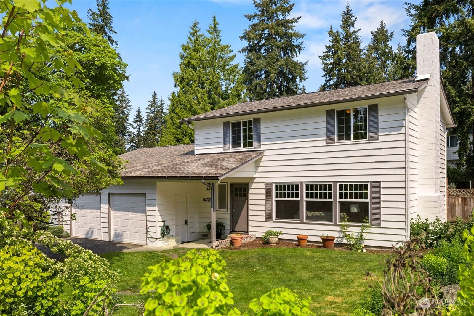 Property Photo: 16720 NE 98th Place WA 98052