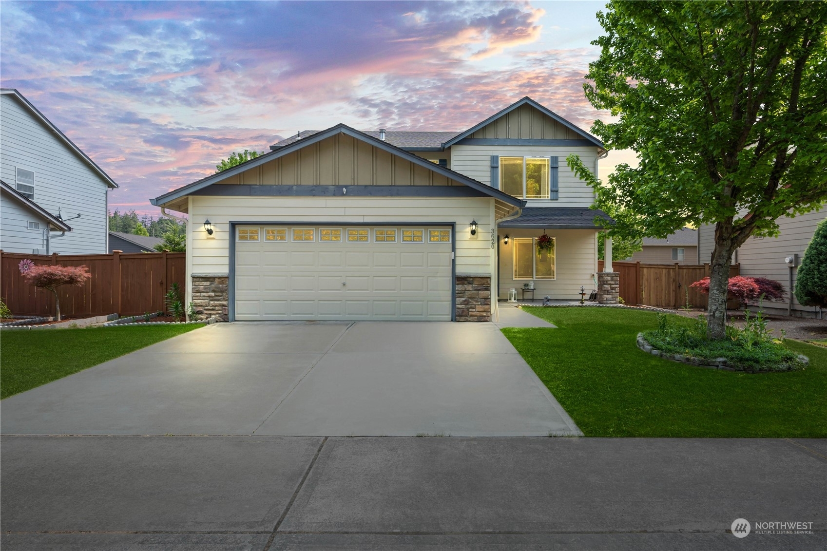 4 bed Lacey home for sale 3620 Hepburn Street NE, Lacey, WA 98516