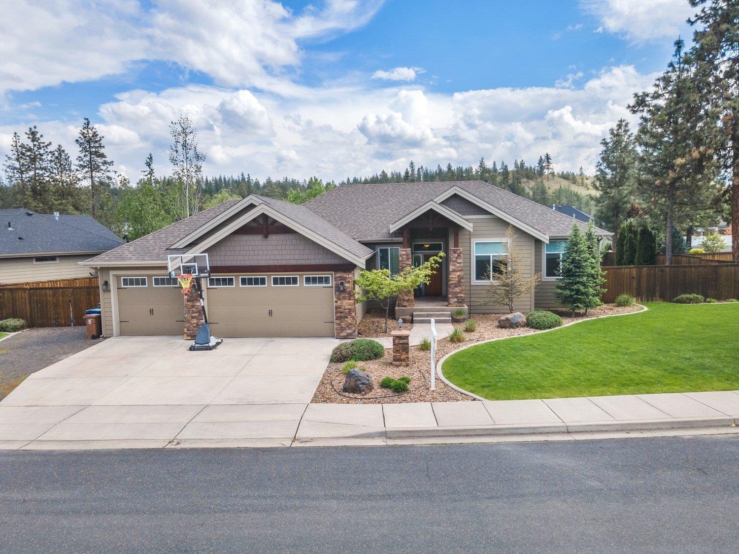 Property Photo: 5309 W Francis Ave WA 99208