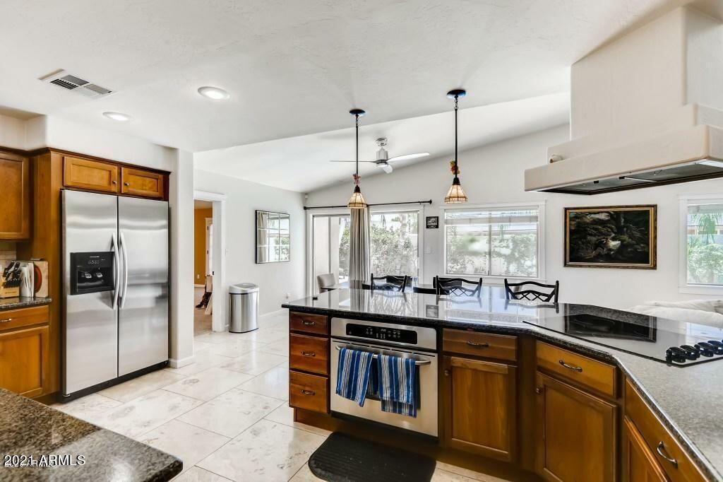 Property Photo: 7767 E Rose Lane AZ 85250