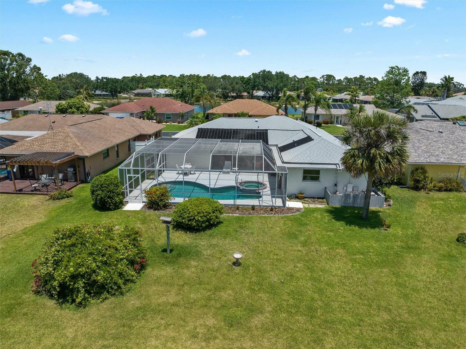 Property Photo:  3239 Meadow Run Drive  FL 34293 