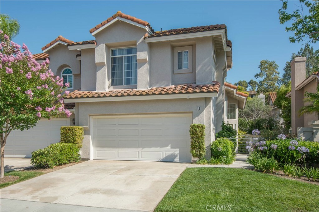 Property Photo:  34 Bluebird Lane  CA 92656 