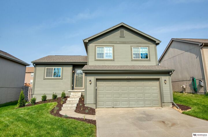 8216 N 147th Street  Bennington NE 68007 photo