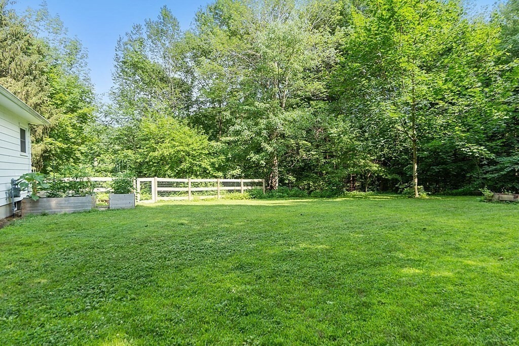 Property Photo:  590 Ashby State Rd  MA 01420 