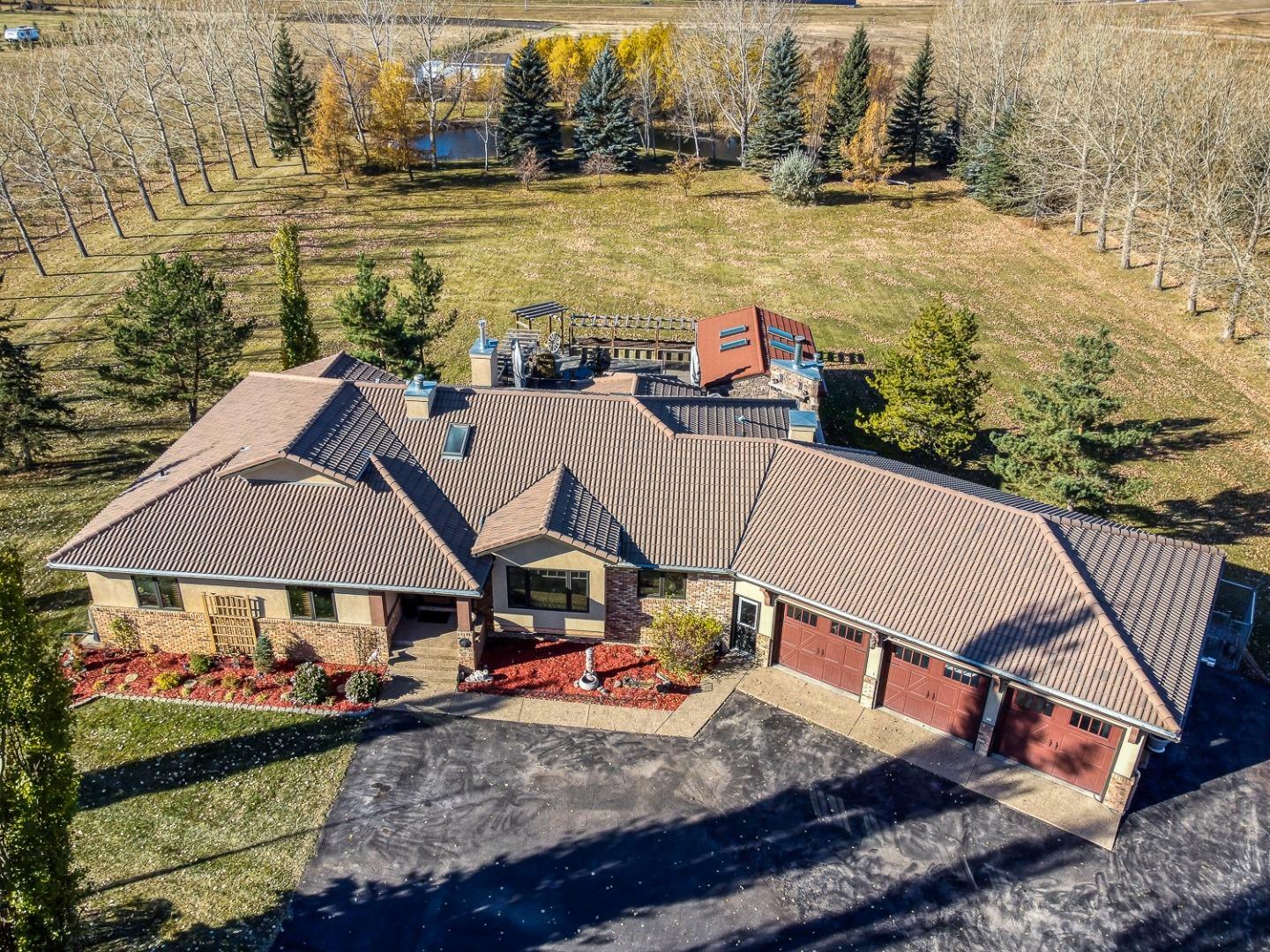 243215 Range Road 281A  Rural Rocky View County AB T1X2B9 photo