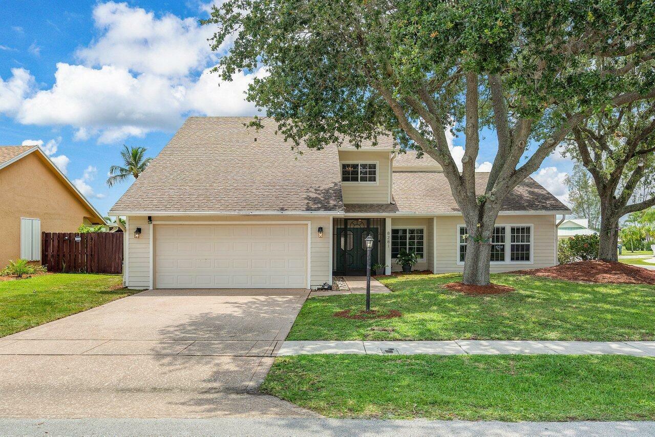 Property Photo:  8281 Blue Cypress Drive  FL 33467 