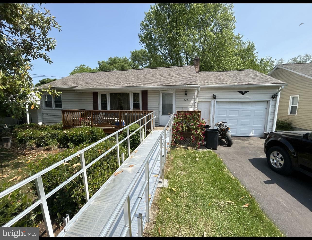 Property Photo: 523 Bernice Avenue WV 25405