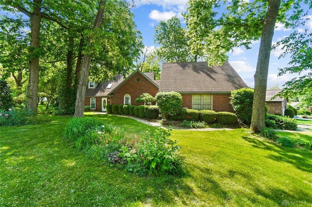 Property Photo: 2734 Cricket Woods Drive OH 45414