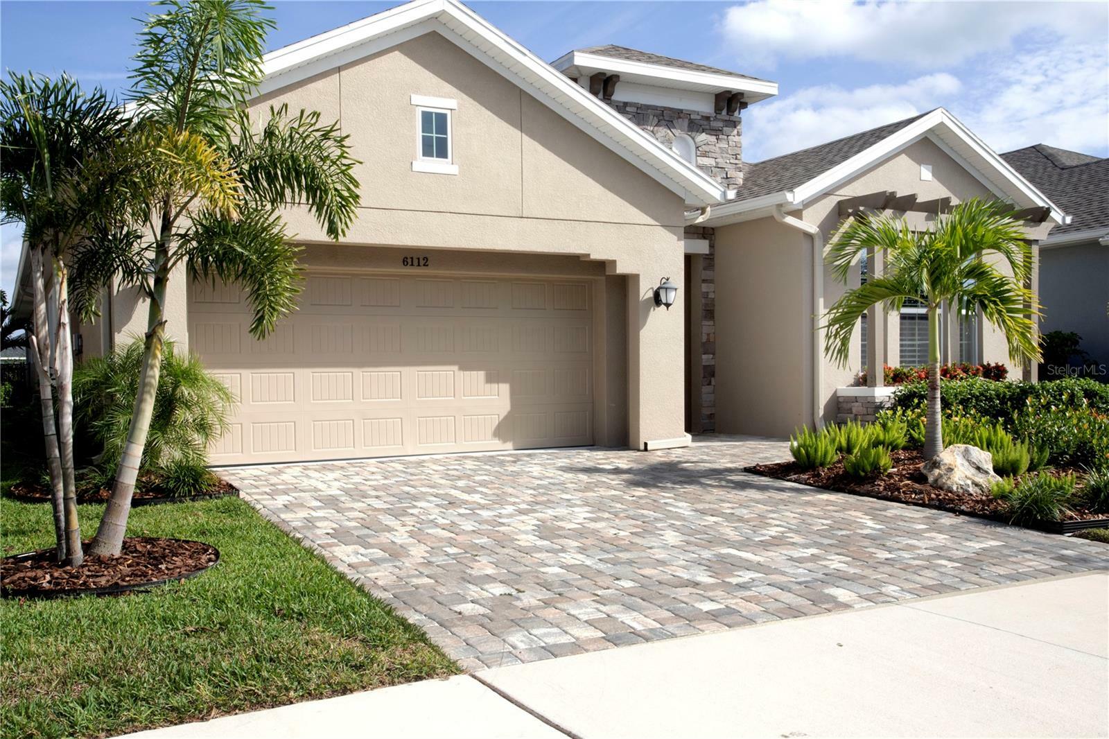 Property Photo: 6112 Thrushwood Road FL 33547