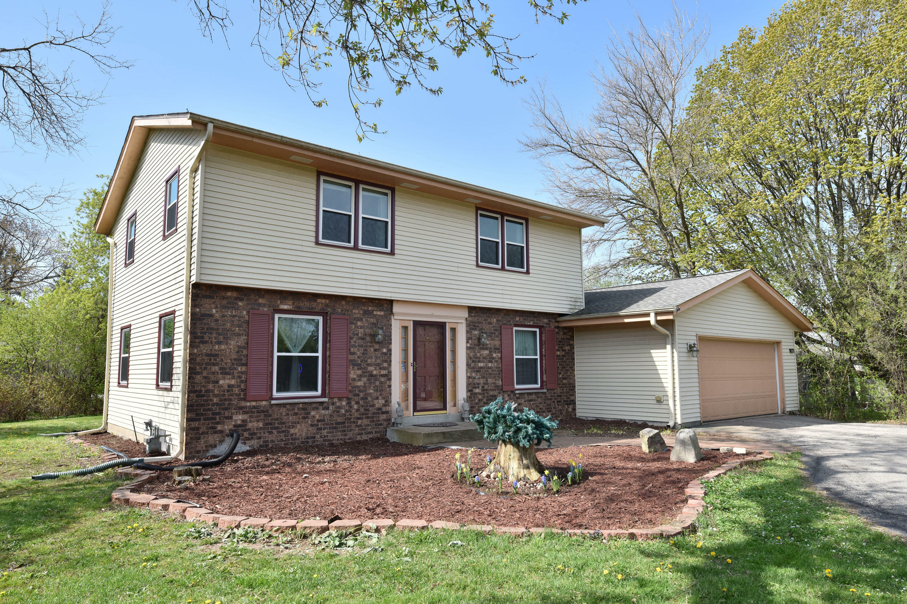 14885 W Bluemound Rd  Brookfield WI 53005 photo