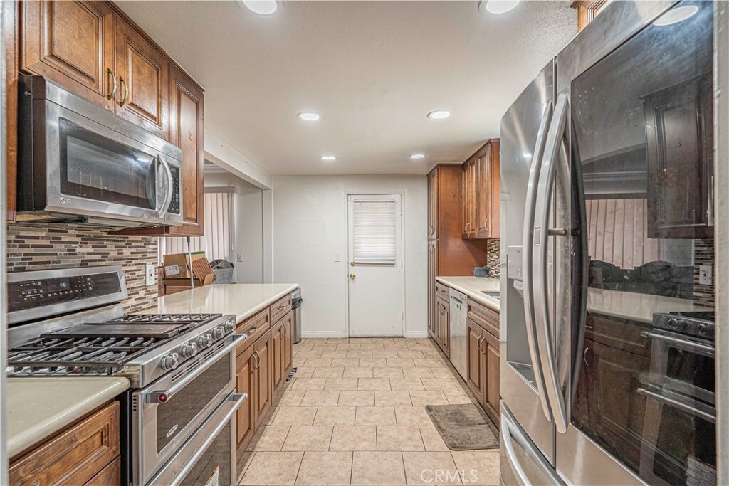Property Photo: 19702 Dunbrooke Avenue CA 90746