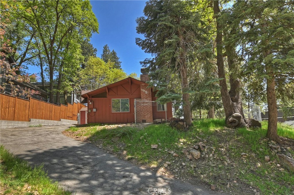 Property Photo:  2511 Catalina Drive  CA 92382 