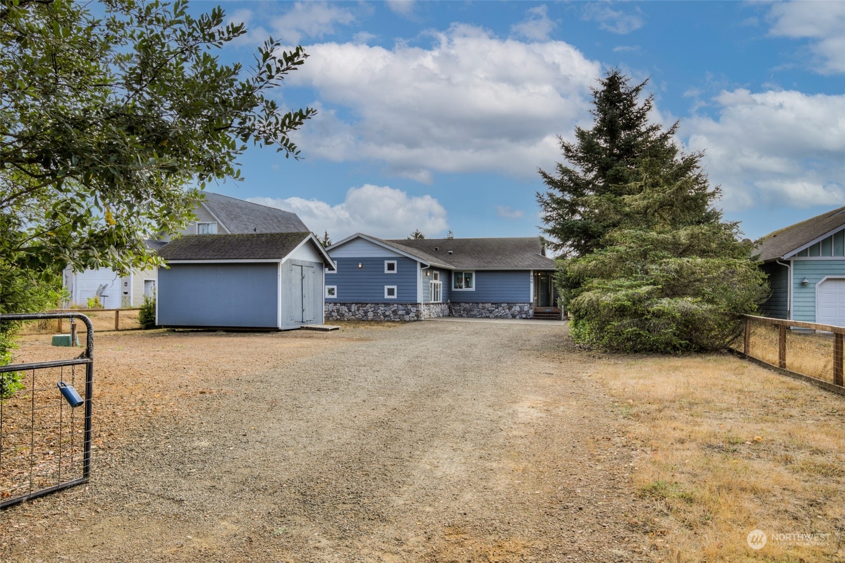 Property Photo:  646 Weatherwax Loop NE  WA 98569 