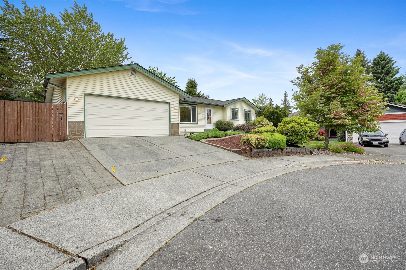 Property Photo:  125 75th Street SW  WA 98203 