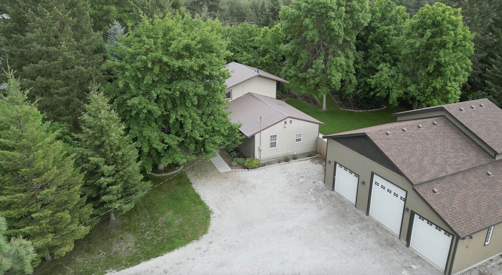 Property Photo: 420 E 8th Ave WA 99006